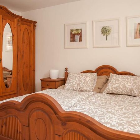 Apartman Zelezniceアパートメント エクステリア 写真