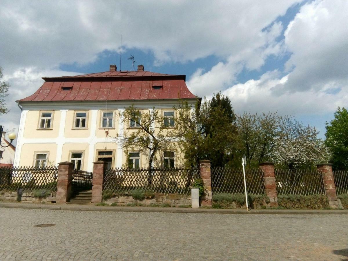 Apartman Zelezniceアパートメント エクステリア 写真