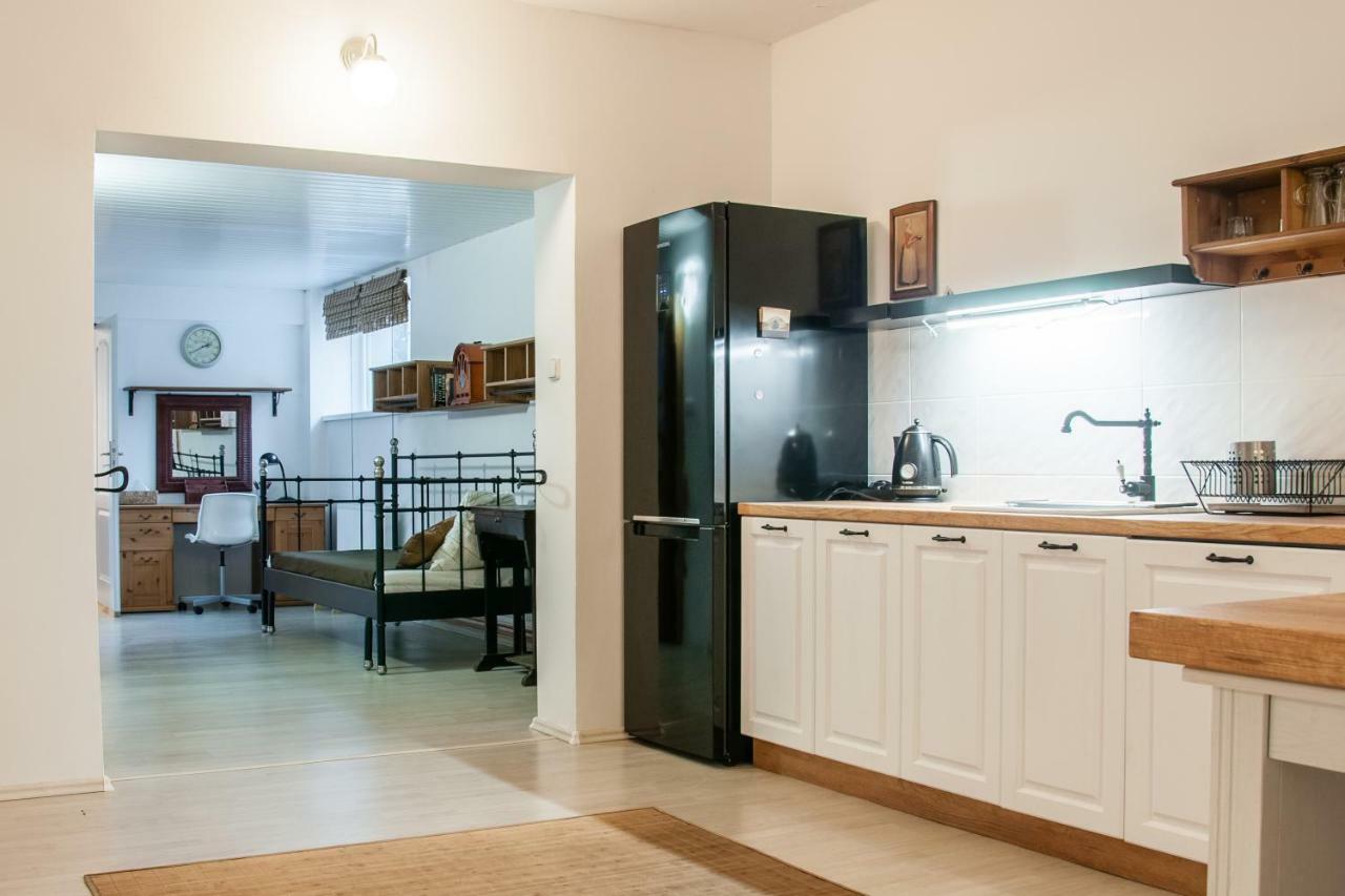 Apartman Zelezniceアパートメント エクステリア 写真