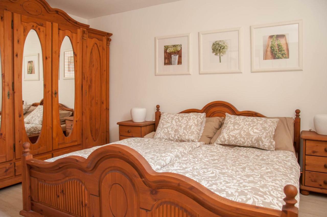 Apartman Zelezniceアパートメント エクステリア 写真